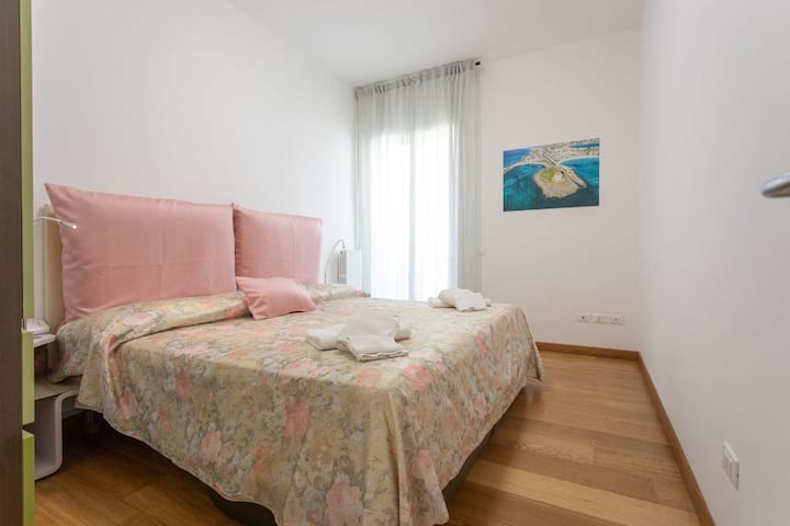 غرفة النوم 1