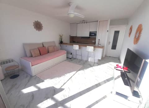 Top performing Airbnb: L'Écrin de Sérénité - Comfort, Beach & Sea View in Port La Nouvelle