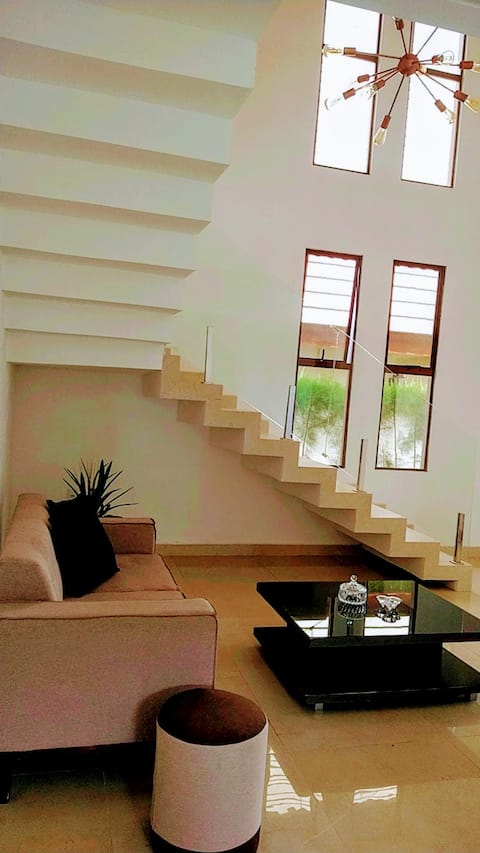 Top performing Airbnb: Casa Maia (cond. Yes Banana) 4 en-suites with air-conditioning in João Pessoa