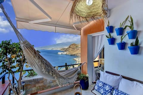 Propiedad de Airbnb exitosa: Romantic Luxury Oceanfront · Pool · Tenerife en El Rosario