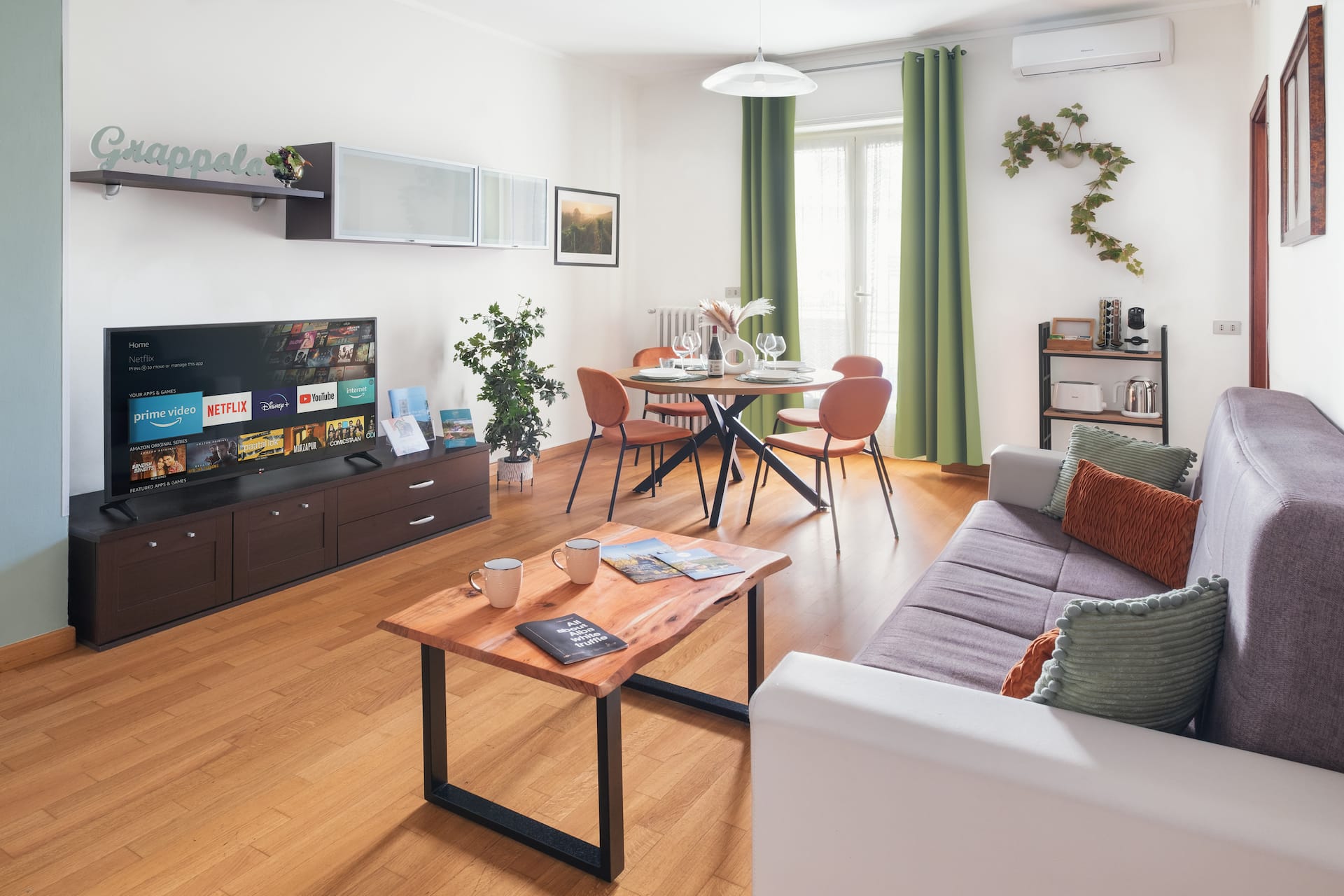 [Parking] Central, 2 Bedrooms, Family-Friendly