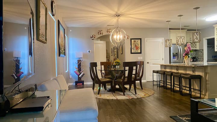 5-bedroom Vacation Home Just 5 Minutes From Pbi - West Palm Beach, FL