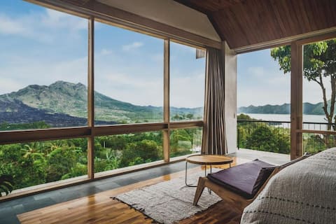 Mountain Suite Room in Kintamani