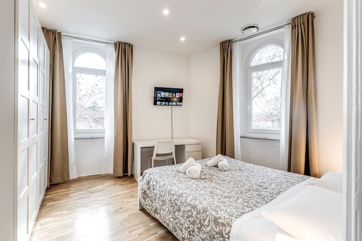 Venere Apartments – Apollo’s Sanctuary gallery image 5