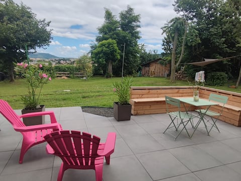 50 m2 accommodation with large garden near lakes, mountains