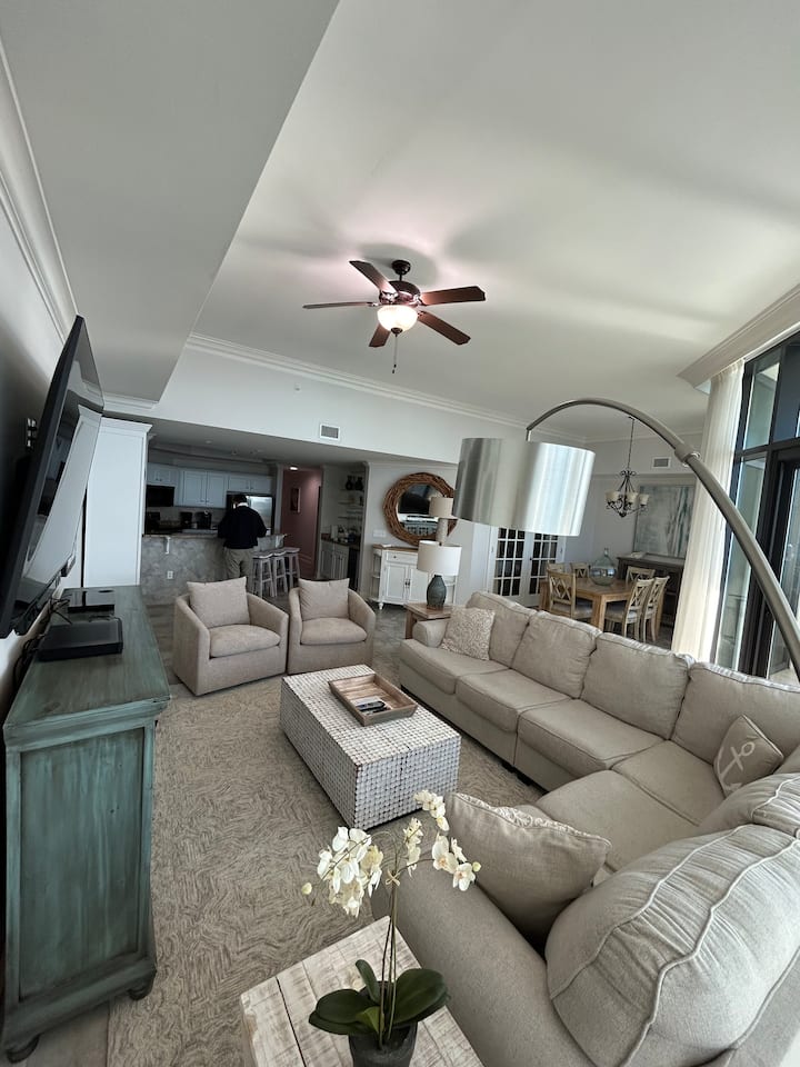 OASIS at OBA #3107 Penthouse 3BR/4BA Lazy River! - Condominiums