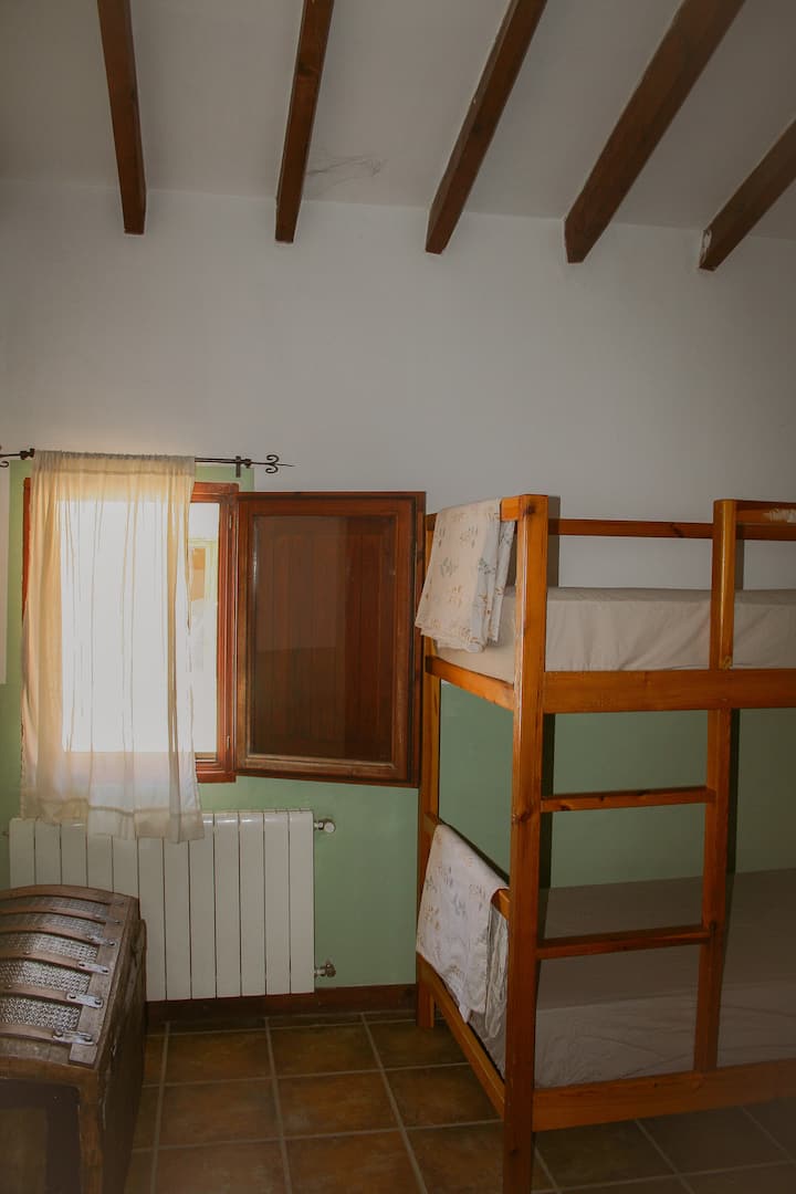 საძინებელი 1