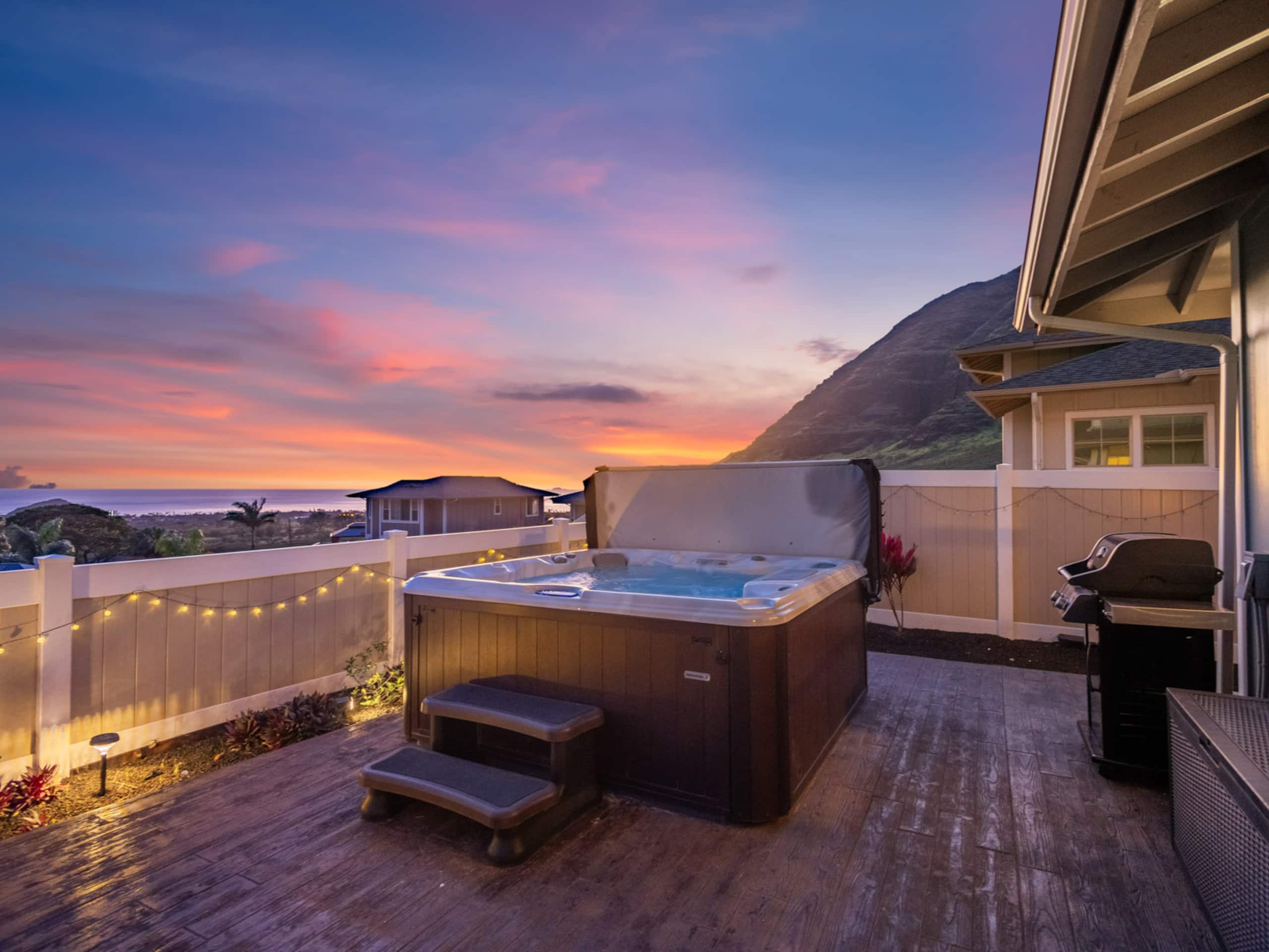 Home in Makaha Valley · ★4.98 · 4 bedrooms · 9 beds · 3.5 shared baths - Image 76
