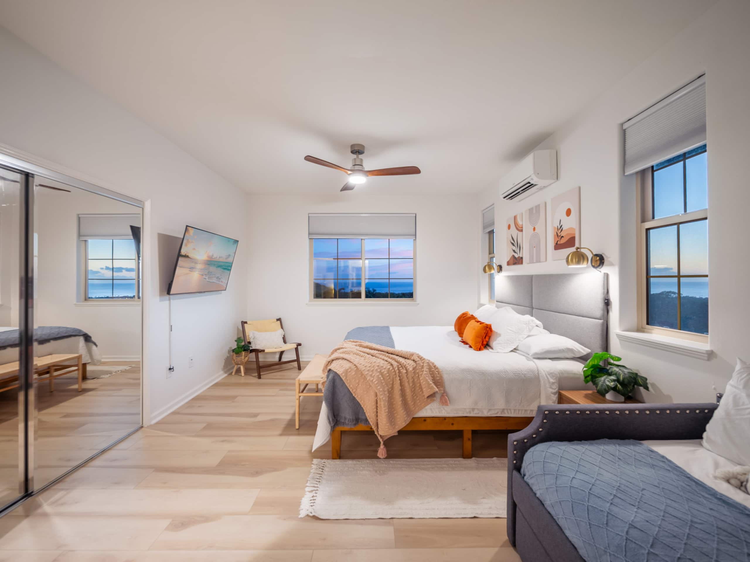 Home in Makaha Valley · ★4.98 · 4 bedrooms · 9 beds · 3.5 shared baths - Image 35