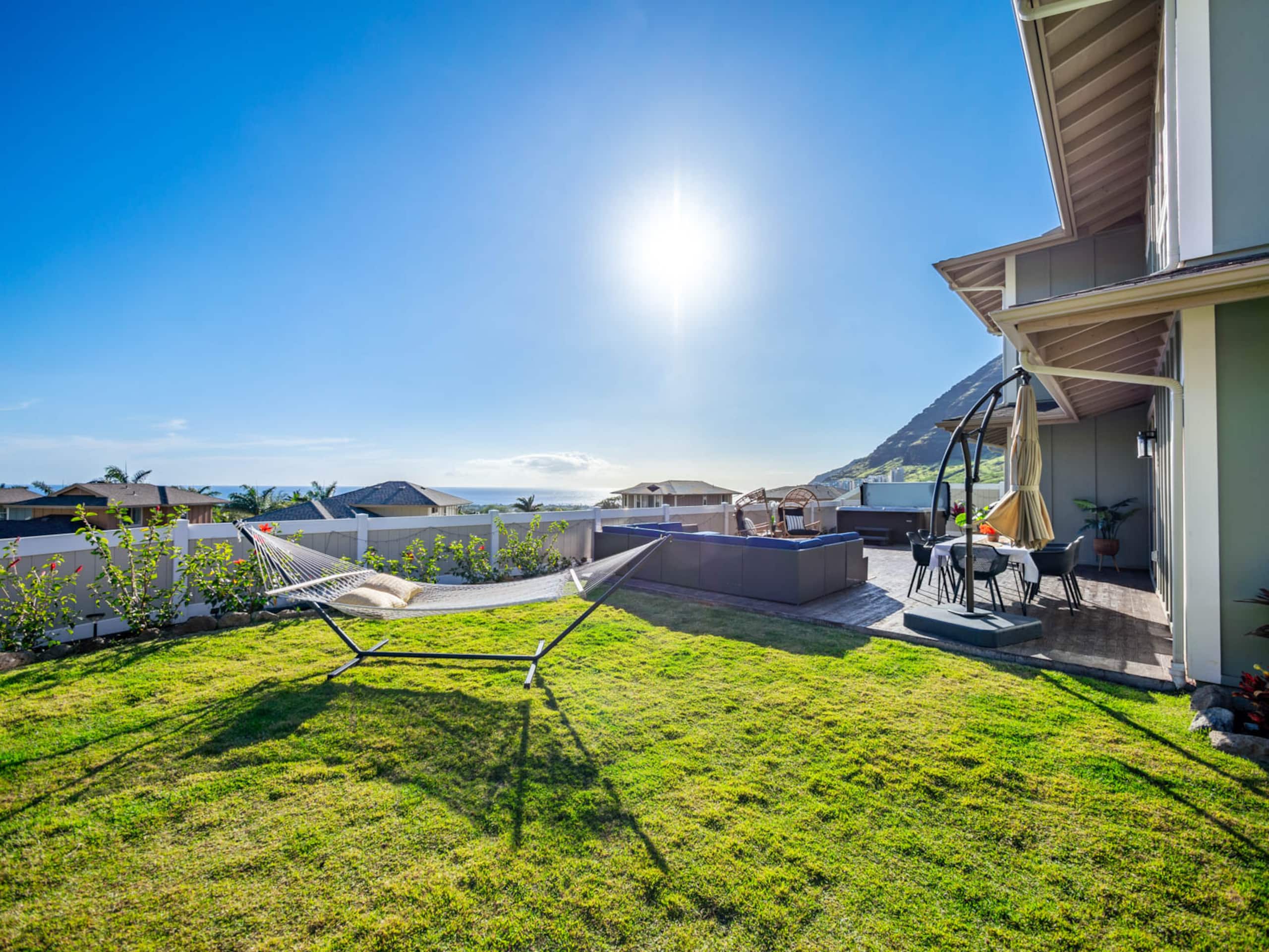 Home in Makaha Valley · ★4.98 · 4 bedrooms · 9 beds · 3.5 shared baths - Image 63