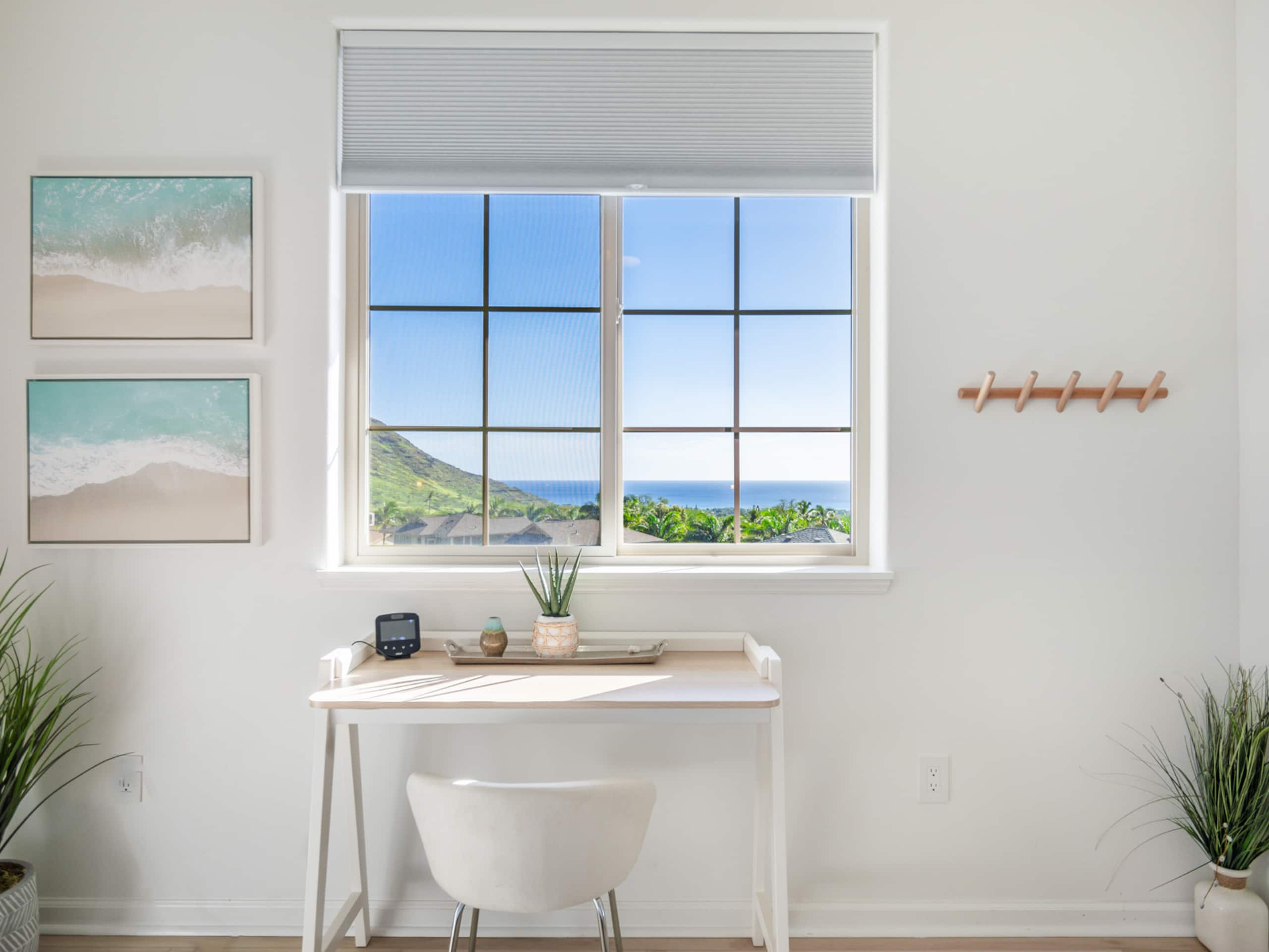 Home in Makaha Valley · ★4.98 · 4 bedrooms · 9 beds · 3.5 shared baths - Image 44