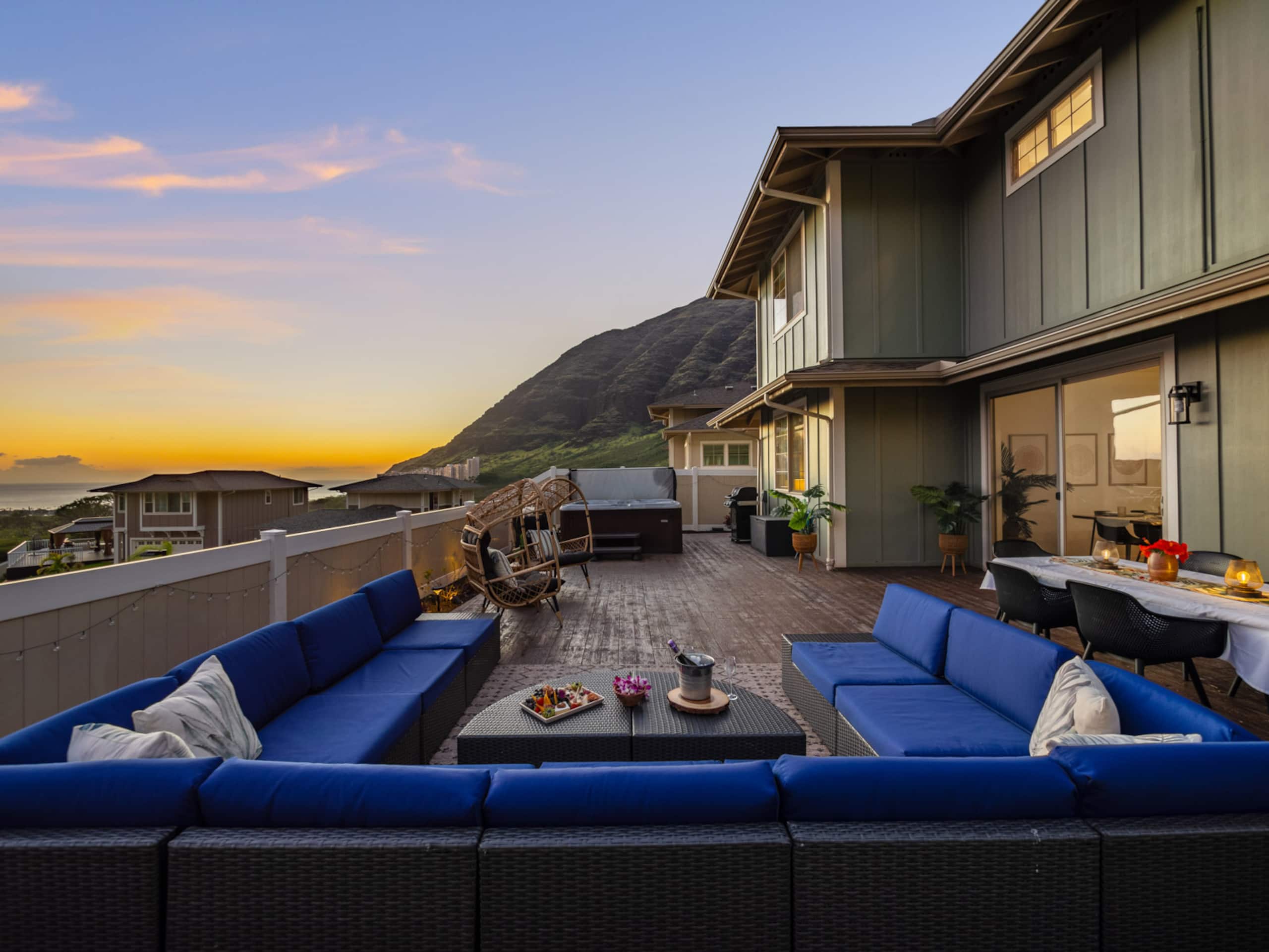 Home in Makaha Valley · ★4.98 · 4 bedrooms · 9 beds · 3.5 shared baths - Image 73