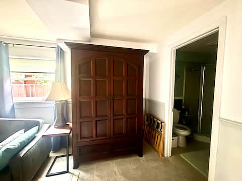 Successful Airbnb property: Casa Alameda in Alameda