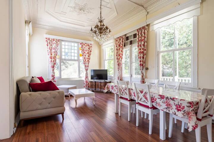 Lale Köşk 2 apartment with sea and forrest view gallery image 2