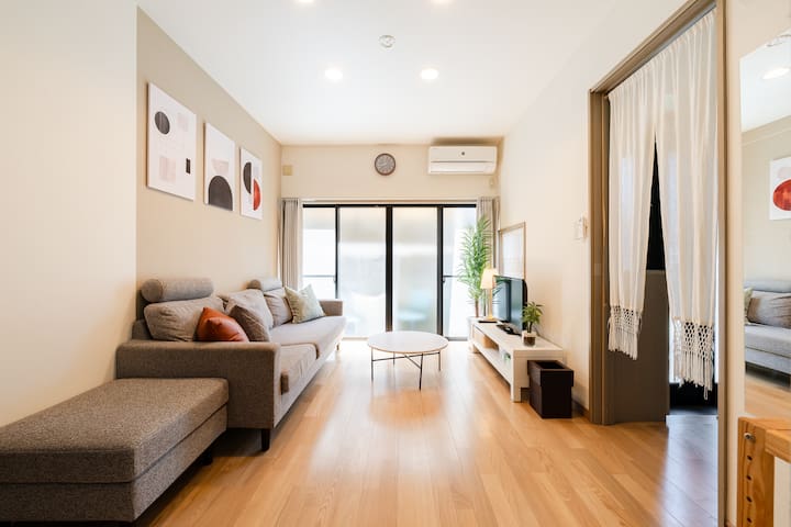 【渋谷駅隣駅】102㎡貸切戸建/渋谷駅5分/駅徒歩3分/2シャワー4寝室/キッズルーム/コンビニ2分