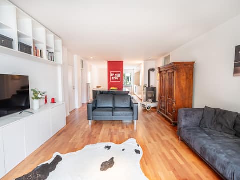 Lovely City Center Home