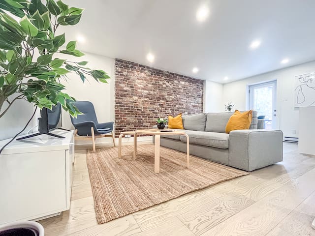 Stunning 3BR – Plateau Mont-Royal