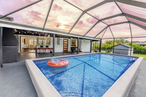 Family Friendly Kendall Retreat w/Pool & More