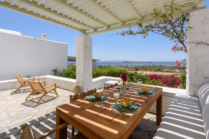 Thalatta Residence – Villa in Chrisi Akti, Paros