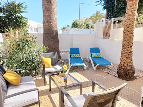 Sunny Garden Apartment in Albir