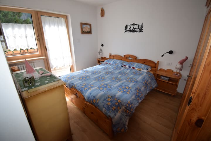 dhoma kryesore e gjumit