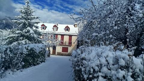 Maison Plein Soleil for up to 12 people