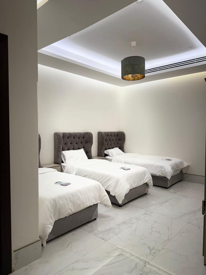 Schlafzimmer 2