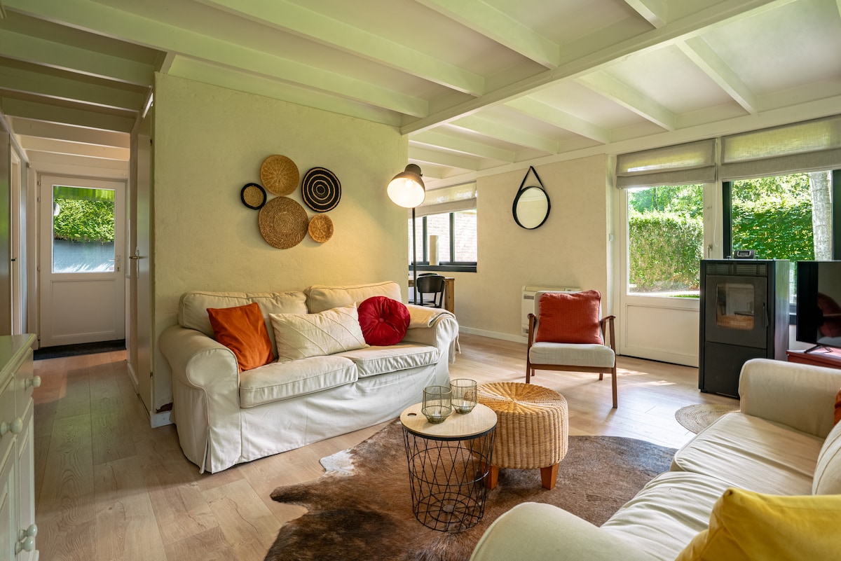 Top performing Airbnb: BoshuisjeRekem - Rivus in Lanaken
