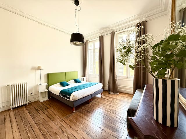 Dolce Vita, A soft life in Bordeaux