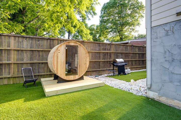 Private Pool Oasis | Stargazing + Outdoor Sauna gallery image 4