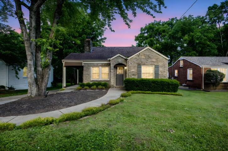 Private Pool Oasis | Stargazing + Outdoor Sauna gallery image 2