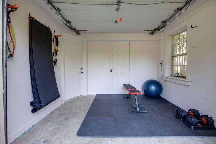 Private Pool Oasis | Stargazing + Outdoor Sauna gallery image 5