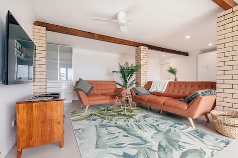 Popular Airbnb listing: Wave Cave Guest Suite in Coffs Harbour