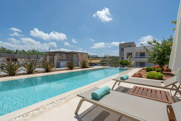 Le Mont Blanc 3 bedroom apt with shared pool gallery image 4