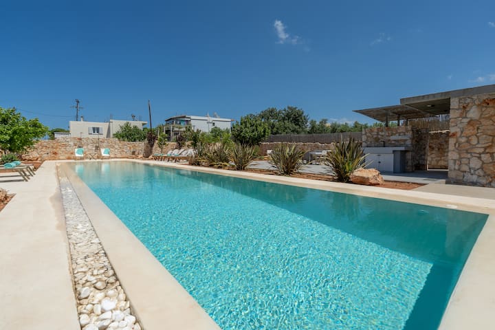 Le Mont Blanc 3 bedroom apt with shared pool