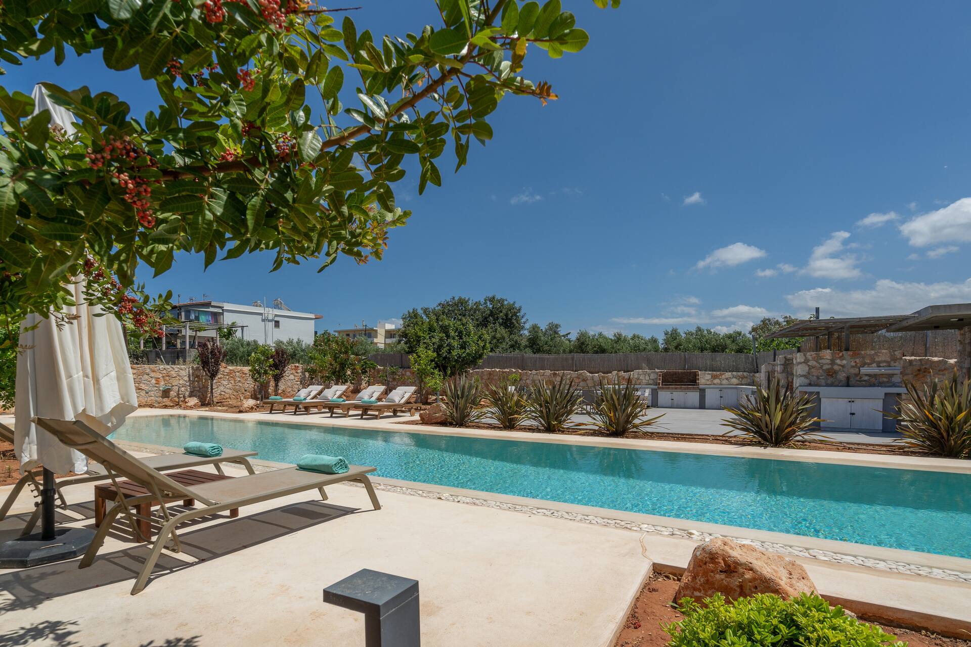 Le Mont Blanc 2 bedroom apt with shared pool