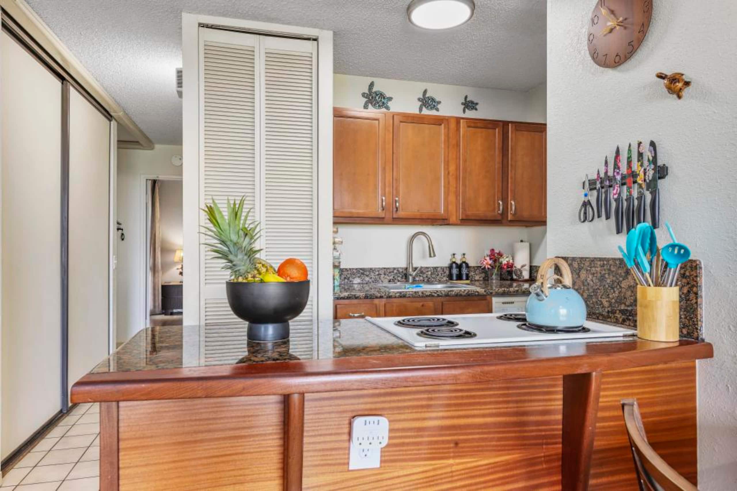 Condo in Kihei · ★5.0 · 1 bedroom · 2 beds · 1 bath - Image 7