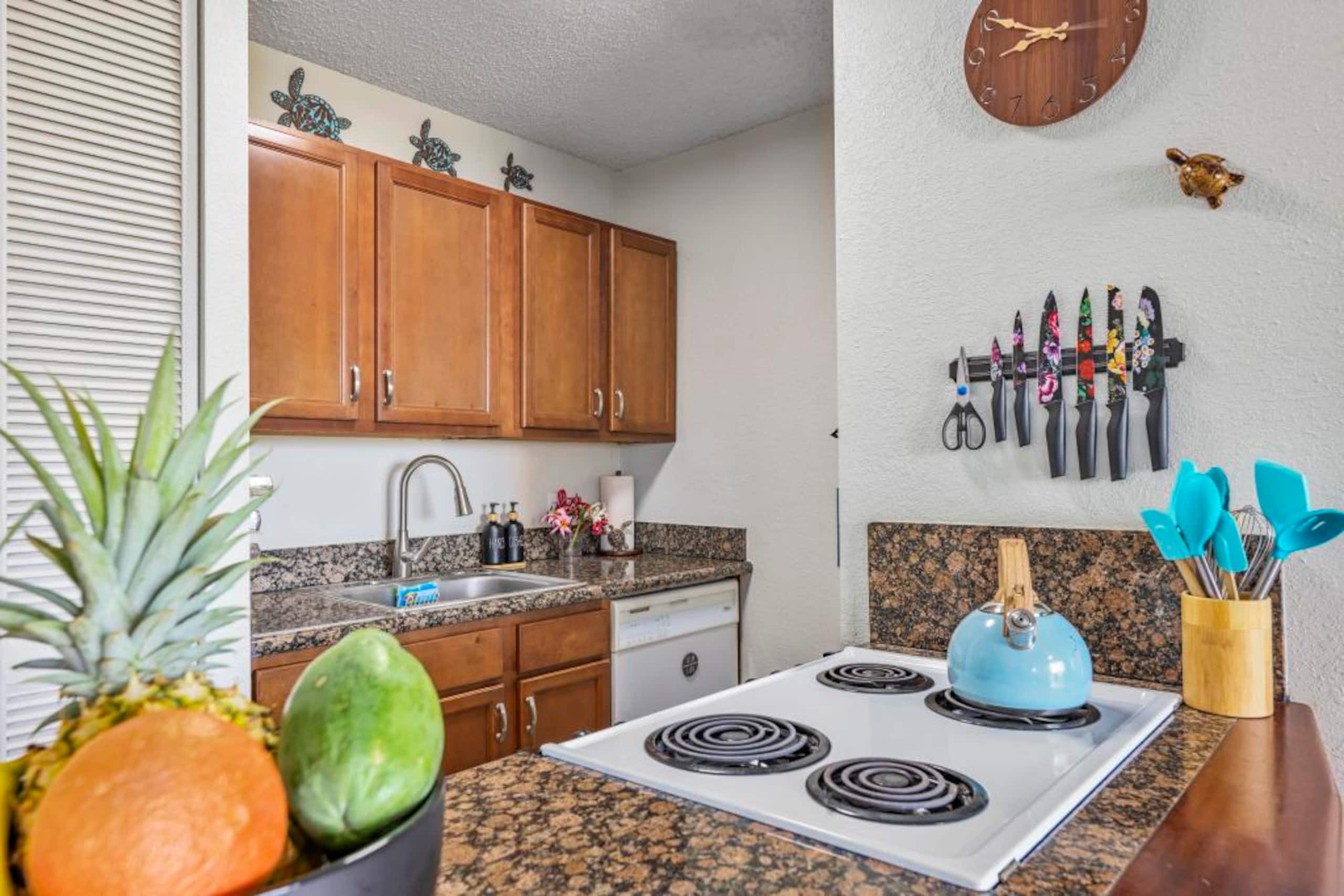 Condo in Kihei · ★5.0 · 1 bedroom · 2 beds · 1 bath - Image 9