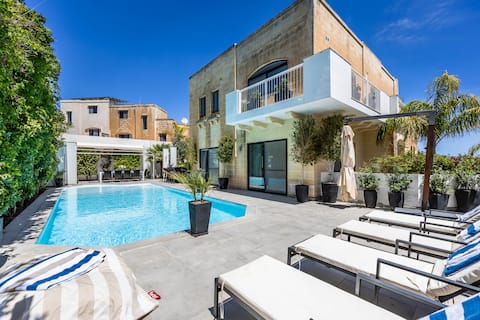 Luxurious Villa 5 BR, Pool, 3min from St Julian's