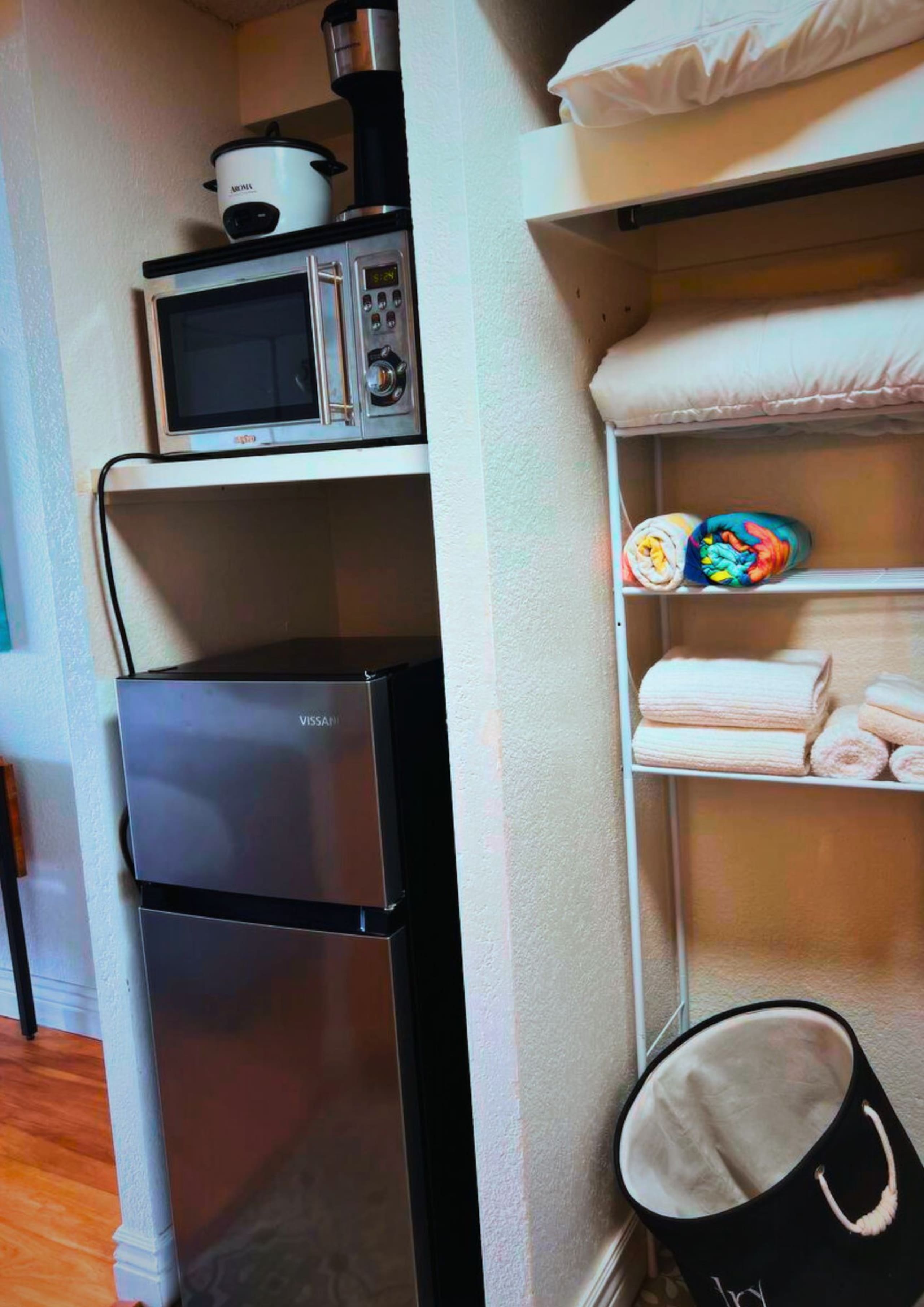 *29th Flr Cozy Studio in the Heart of Waikiki - Image 5
