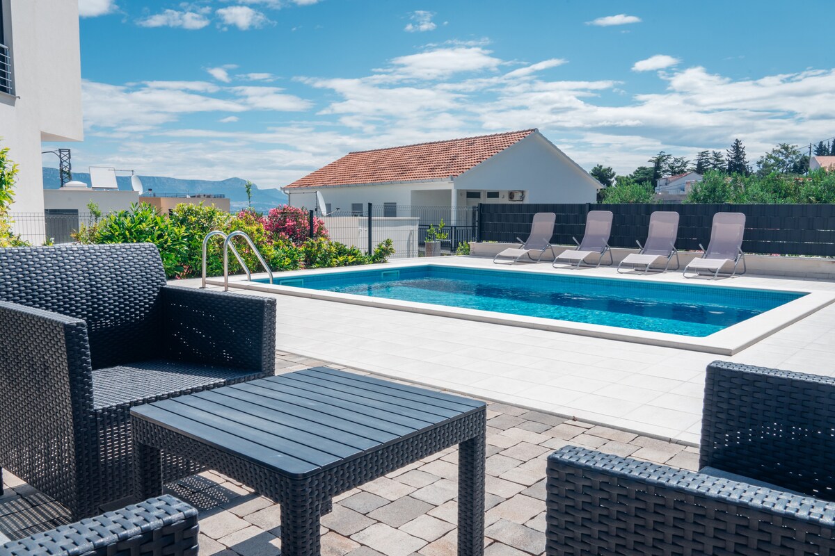 Sea SUn Slatine with 2 bedrooms, Slatine