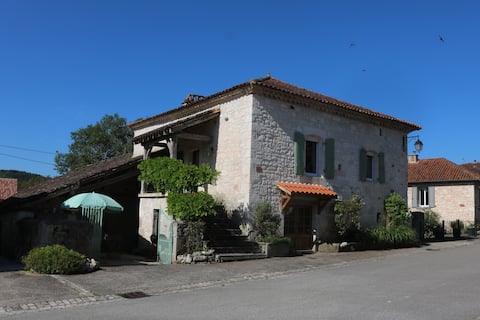 "Le Bolet" house for 6 people with pool, LOT