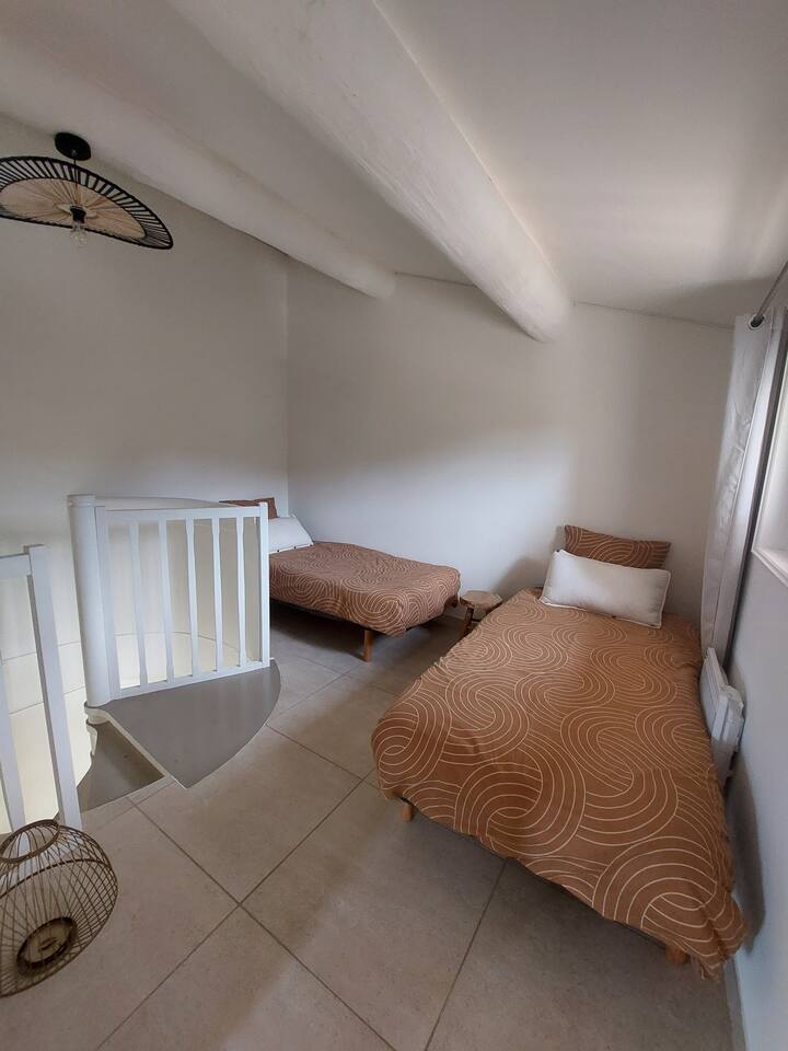 Dhomë gjumi 4