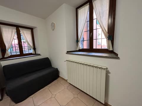 Proprietà Airbnb di successo: *a short walk from the lake* la cà d'la Delfina a Verbania