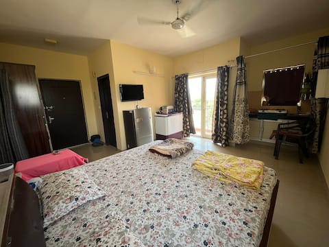 home in vrindavan near prem mandir