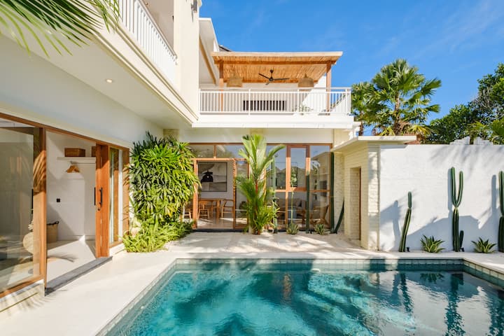 Villa Buaya New Brand Villa In Canggu, Batu Bolong - Bali