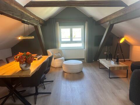 Romantic loft overlooking the Dobratsch.