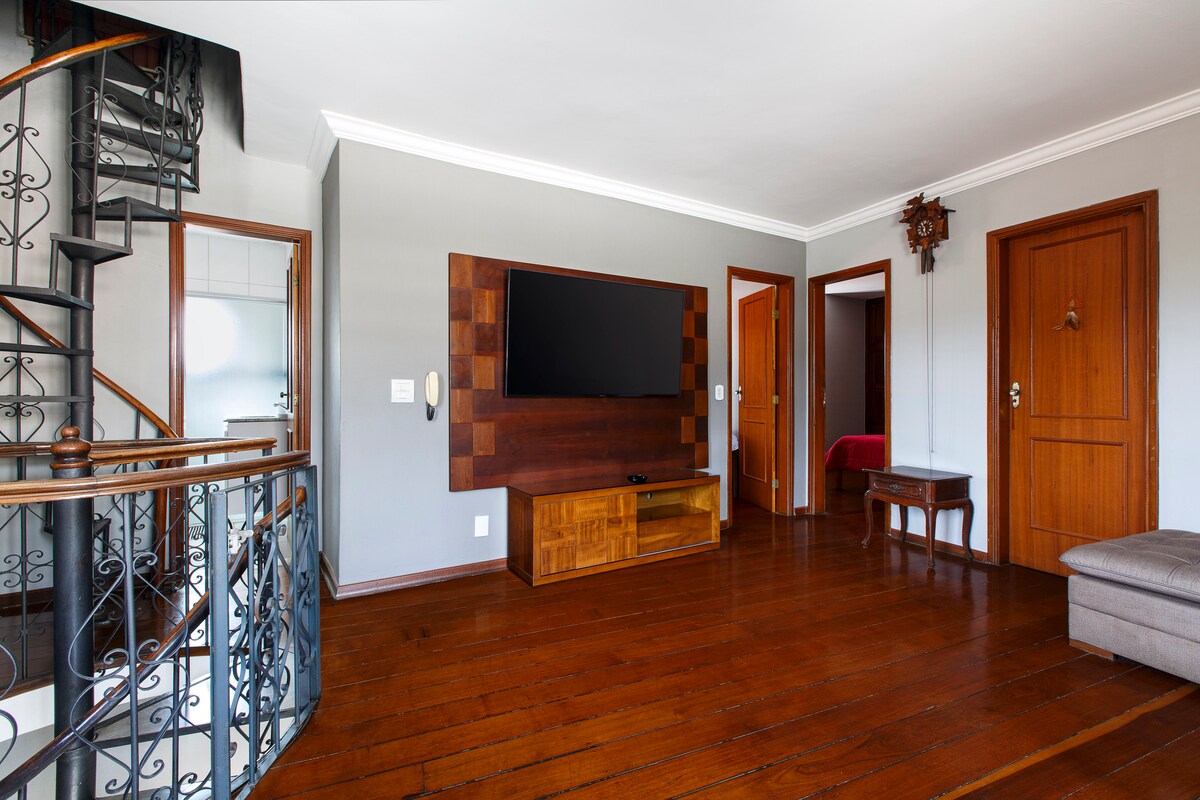 Anúncio popular: Historic center 3 bedrooms (2 suites) 2 smart TVs em São João Del Rei