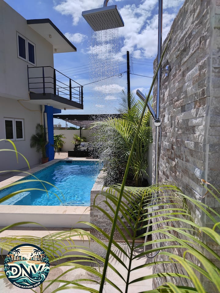 L'Appartement シュタンバウム LB-2 Short Bl 2 Bed 2 Bath Andrew Christian Skyhouse Corner + Jacuzzi · S605