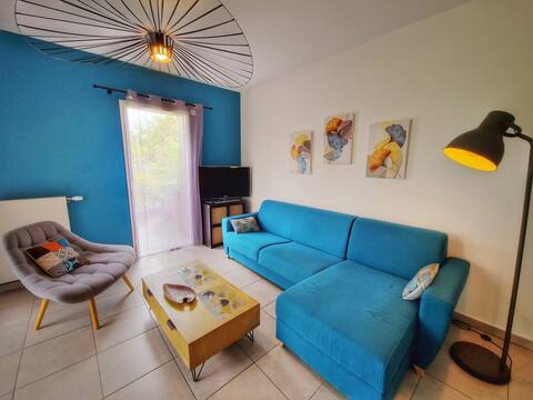 Successful Airbnb property: Beautiful 2-room, covered parking space + cellar + bicycles in Annecy